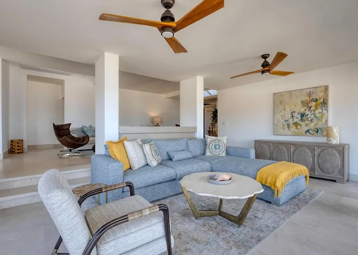 Luxury Unique Oceanfront Penthouse Сasa de vacaciones Cabo San Lucas