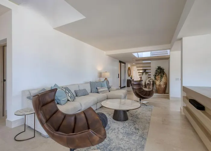 Luxury Unique Oceanfront Penthouse * Cabo San Lucas