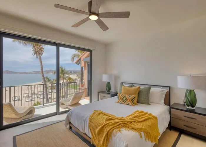 Luxury Unique Oceanfront Penthouse Сasa de vacaciones Cabo San Lucas