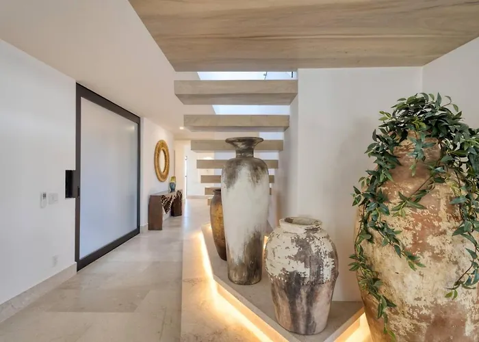 Luxury Unique Oceanfront Penthouse * Cabo San Lucas