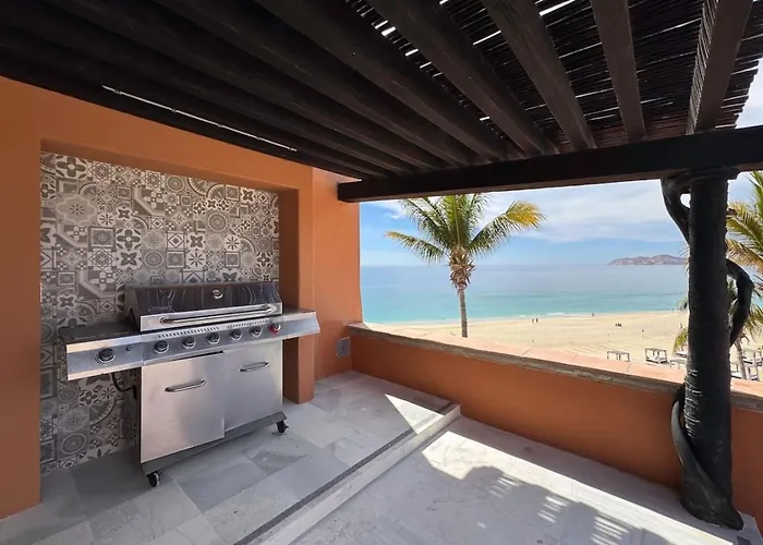 Luxury Unique Oceanfront Penthouse Сasa de vacaciones