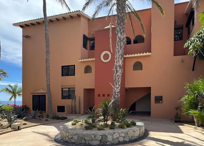 Luxury Unique Oceanfront Penthouse Сasa de vacaciones Cabo San Lucas
