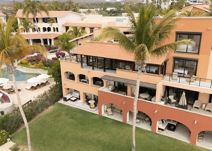 Holiday home Luxury Unique Oceanfront Penthouse *