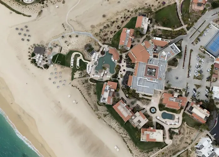 Luxury Unique Oceanfront Penthouse Holiday home